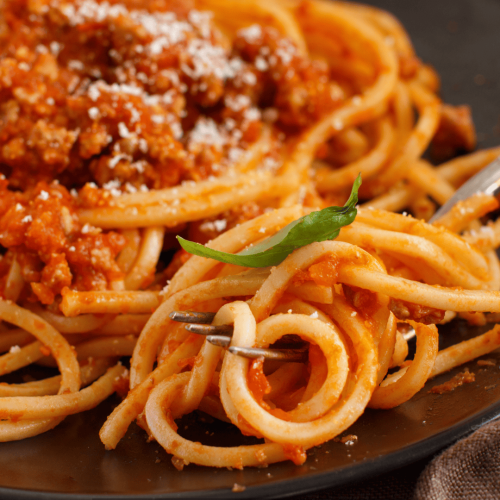 Espaguete ao Molho de Tomate Caseiro