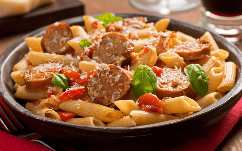 Macarrão com Linguiça Calabresa